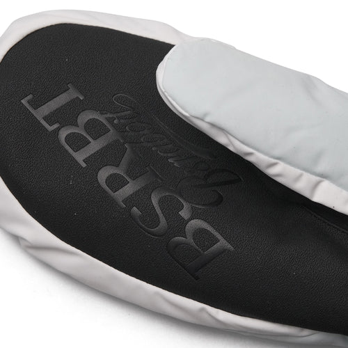 Sunday Rabbit Zipper Pocket Glove Sky