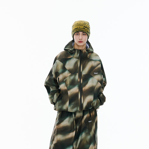 BSR2526FWJK006 model wearing product safe white background