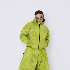 BSR2526FWJK020 model wearing product no color mask