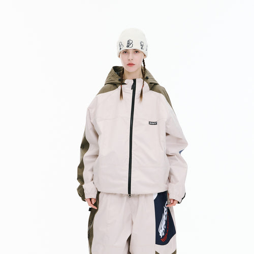 BSR2526FWJK044 model wearing product safe white background