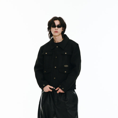 BSR2526FWJK063 model wearing product safe white background