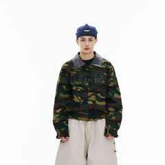 BSR2526FWJK068 model wearing product safe white background