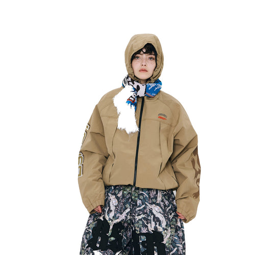BSR2526FWJK091 model wearing product safe white background