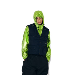 BSR2526FWJK128 model wearing product safe white background
