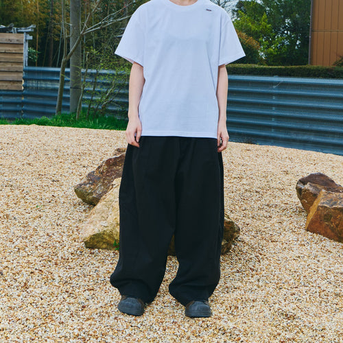 BSR26SSPT017 outdoor model wearing product safe rebuild
