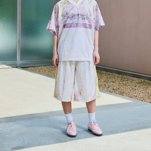 BSR26SSPT029 outdoor model wearing product safe rebuild