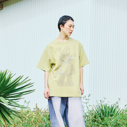 BSR26SSTS017 model wearing product no color mask