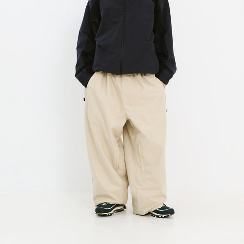 BSR2425FWPT048 model wearing product no color mask