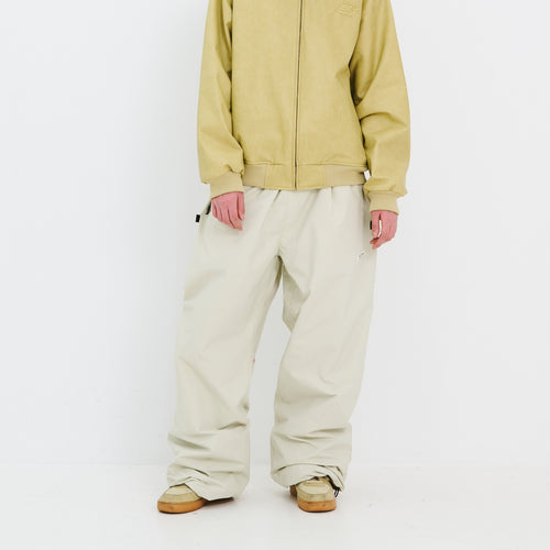 BSR2425FWPT098 model wearing product no color mask