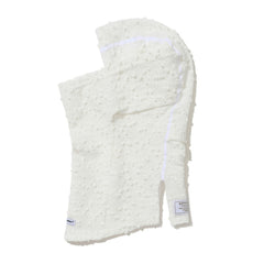 BSR2526FWBC007 model wearing product safe white background