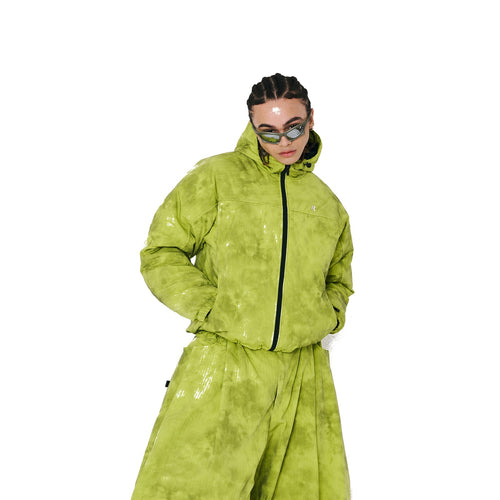 BSR2526FWJK020 model wearing product white background
