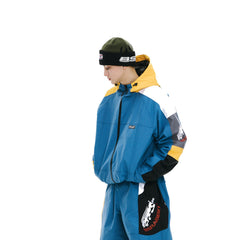 BSR2526FWJK043 model wearing product white background