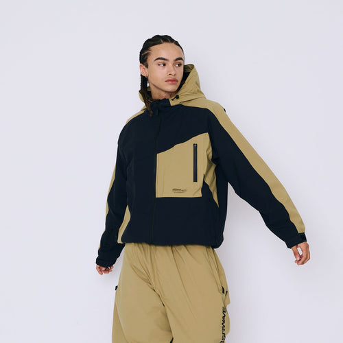 BSR2526FWJK046 model wearing product no color mask