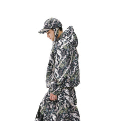BSR2526FWJK067 model wearing product white background