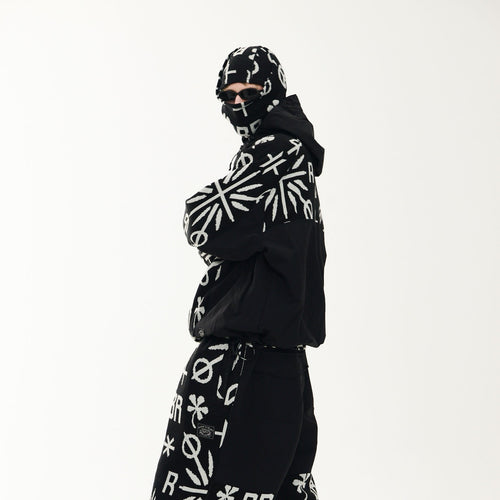 BSR2526FWJK074 model wearing product safe white background