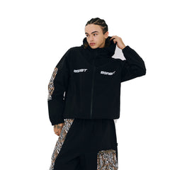 BSR2526FWJK086 model wearing product safe white background