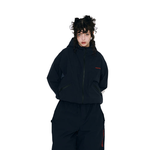 BSR2526FWJK106 model wearing product safe white background