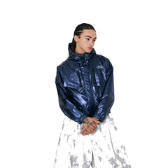 BSR2526FWJK110 model wearing product safe white background