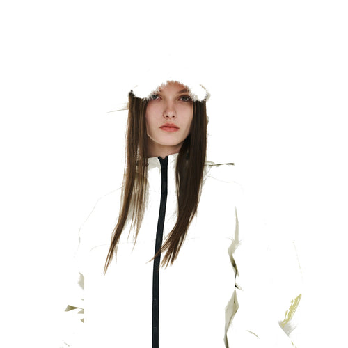 BSR2526FWJK115 model wearing product white background