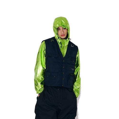 BSR2526FWJK128 model wearing product safe white background