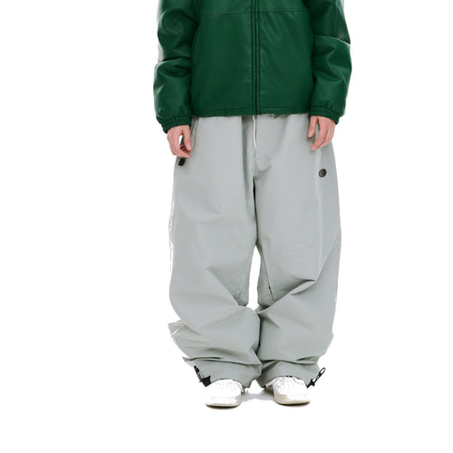BSR2526FWPT041 model wearing product white background