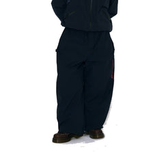 BSR2526FWPT073 model wearing product safe white background