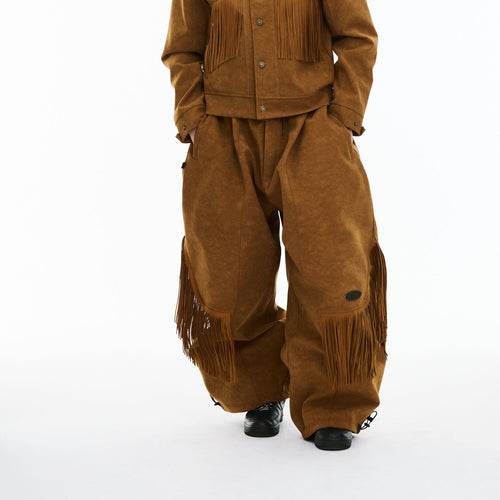 BSR2526FWPT084 model wearing product safe white background