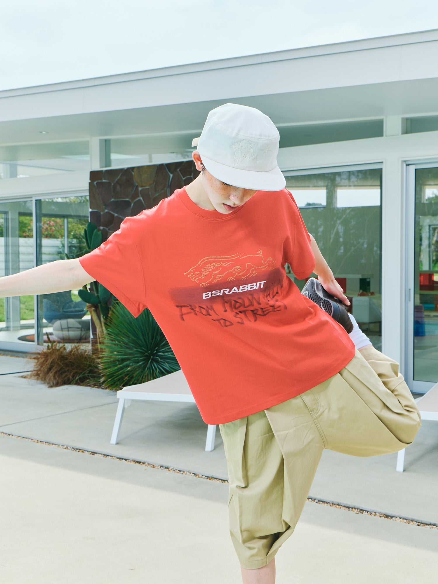 BSRABBIT 26SS lookbook culture image from the summer campaign world