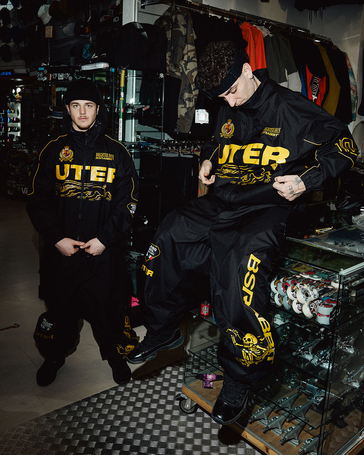 BSRABBIT 2526FW snow pants styled for relaxed winter movement